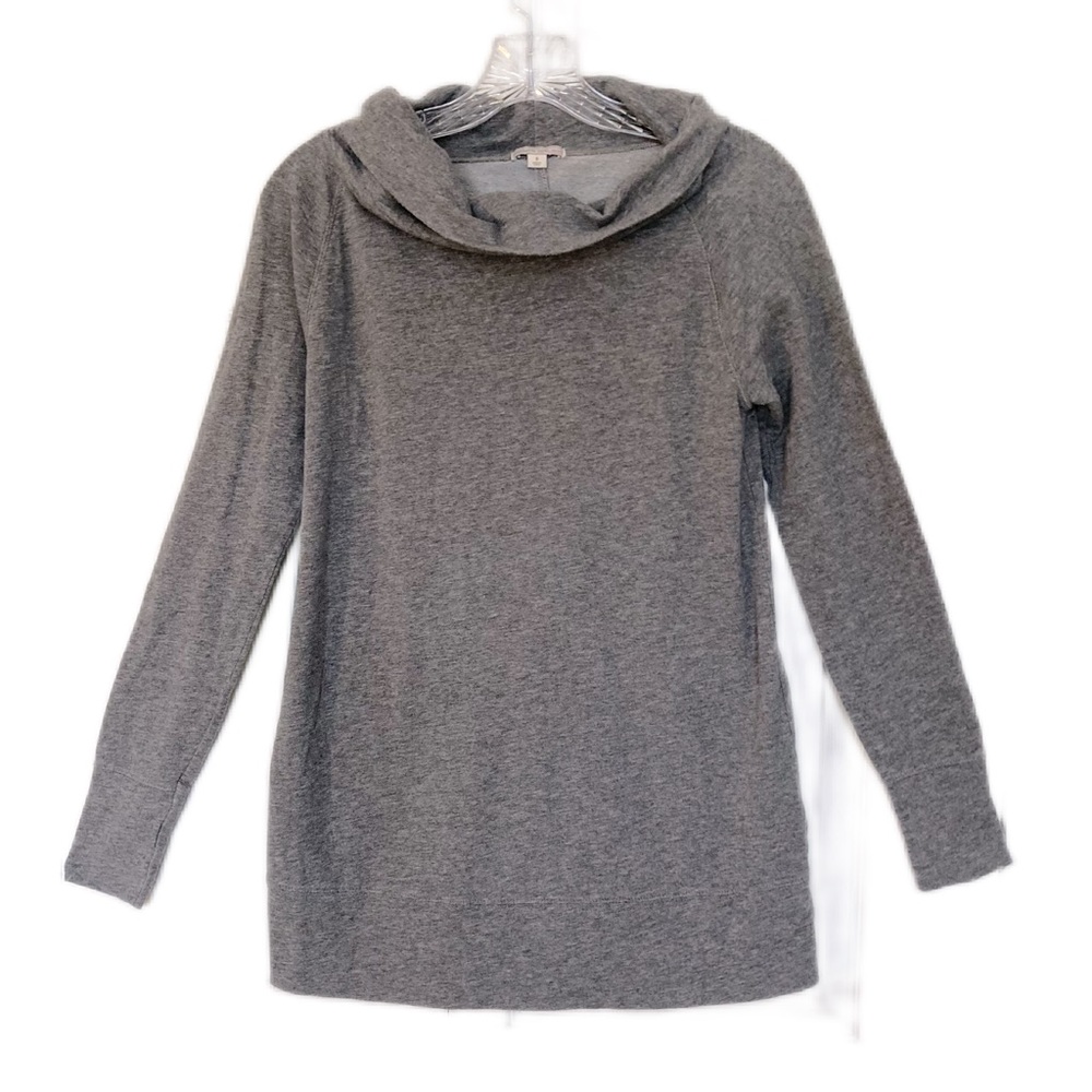 Gap Maternity ladies soft knit top